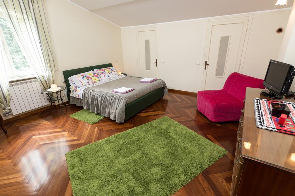 Patrian Bed and Breakfast Grottaferrata Rum bild