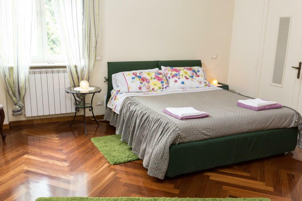 Patrian Bed and Breakfast Grottaferrata Rum bild